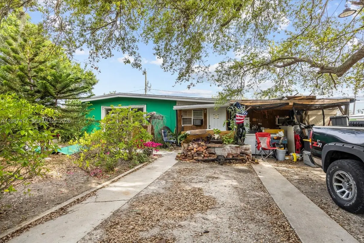 114 SW 21st St Sw, Vero Beach, FL 32962 - #1