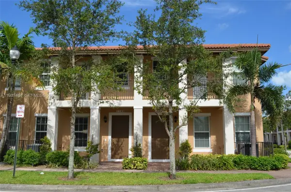 1524 SW 147th Ave, Pembroke Pines, FL 33027