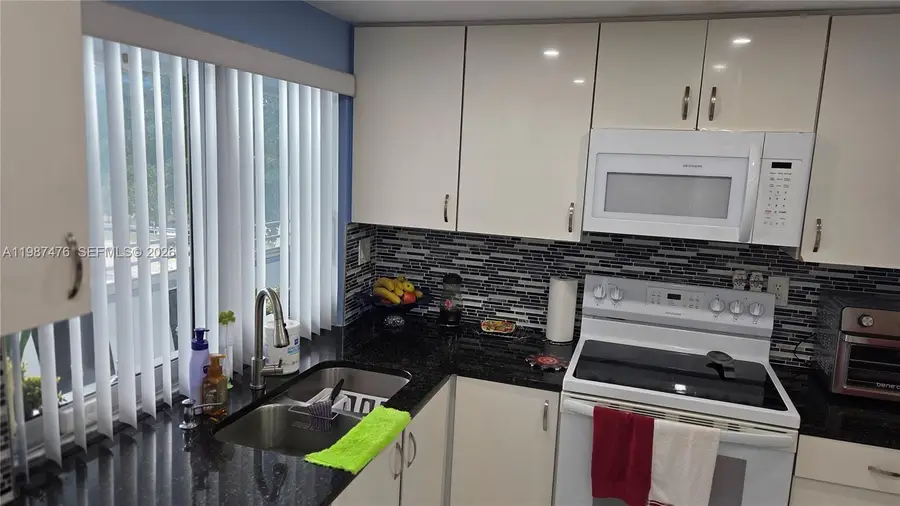 9400 Lime Bay Blvd #315, Tamarac, FL 33321 - #3