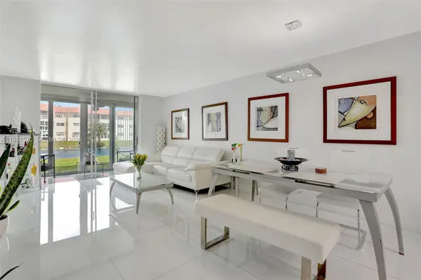 2931 E Sunrise Lakes Drive #109, Sunrise, FL 33322