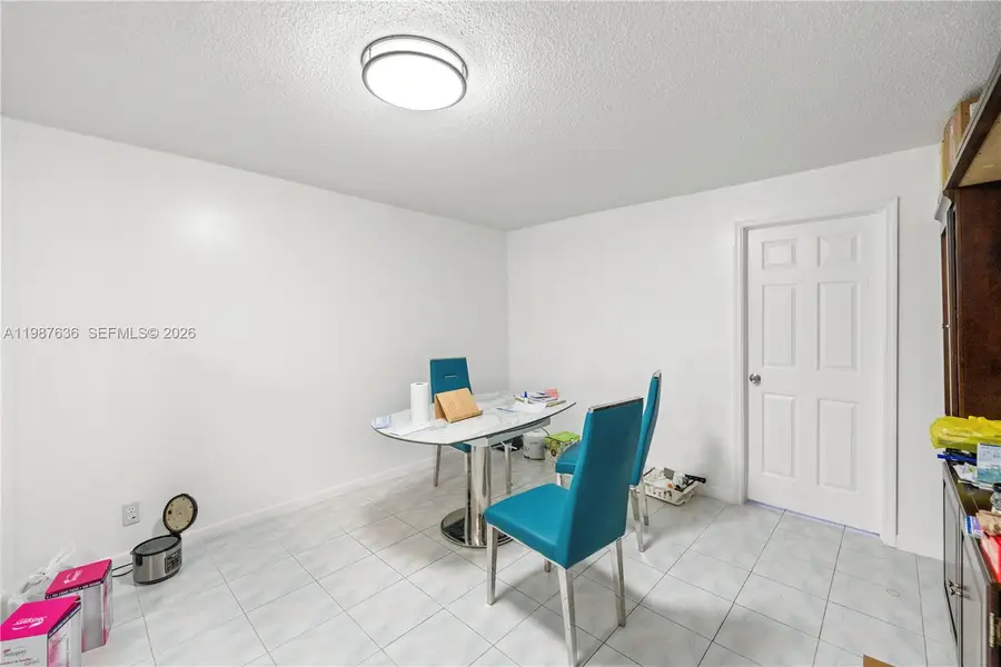 233 NE 14th Ave #406, Hallandale Beach, FL 33009 - #3