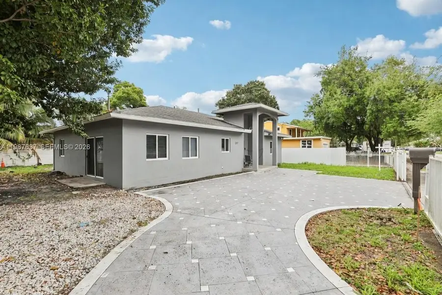 2317 NW 87th St, Miami, FL 33147 - #2