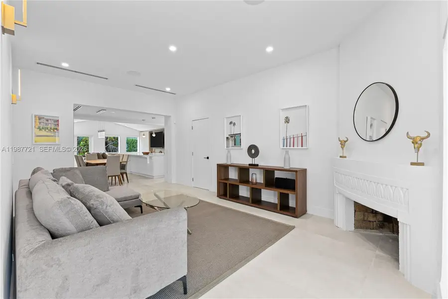 8926 Emerson Ave, Surfside, FL 33154 - #3