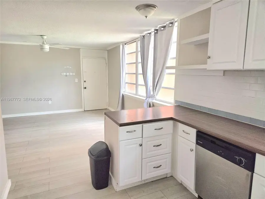 1700 NE 191st St #100, Miami, FL 33179 - #2