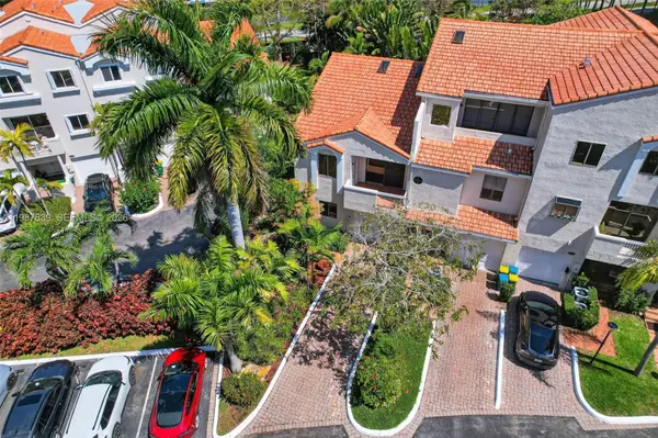 21391 Marina Cove Circle #K11, Aventura, FL 33180