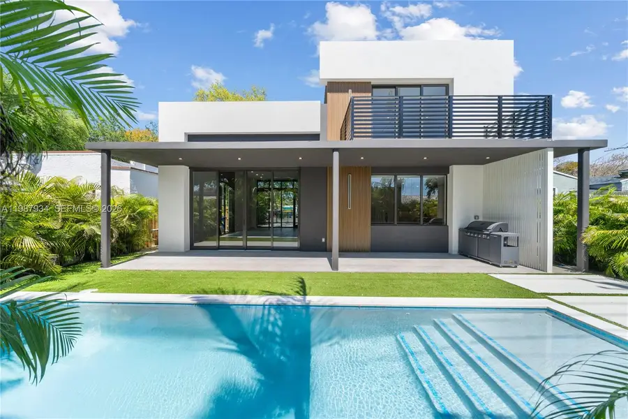 536 NW 48th St, Miami, FL 33127 - #2