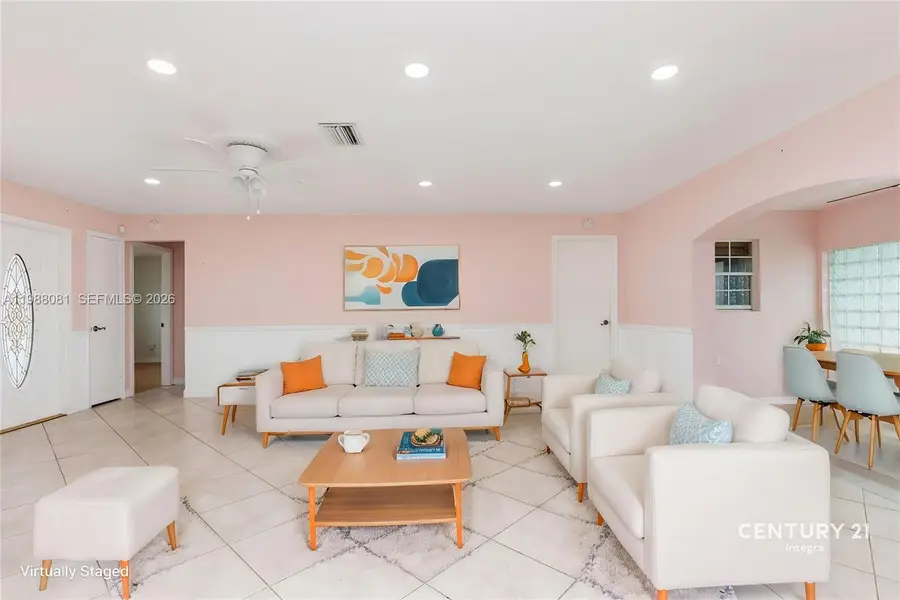 8970 Johnson St, Pembroke Pines, FL 33024 - #3