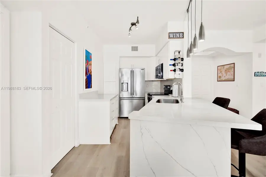 9021 SW 94th St #308, Miami, FL 33176 - #2