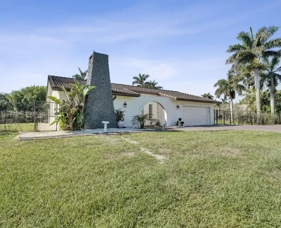 4701 SW 110th Ave, Davie, FL 33328 - #3