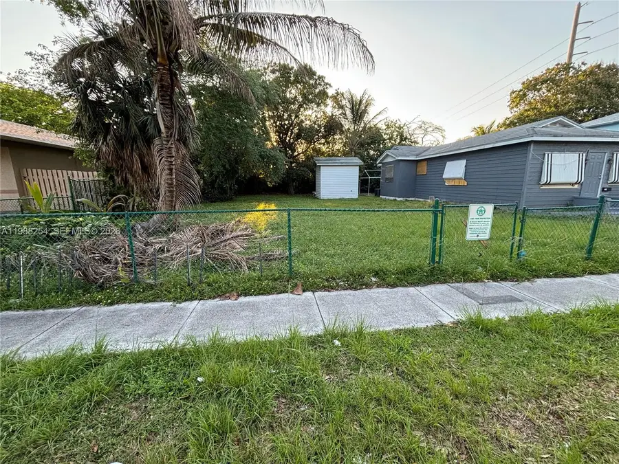 214 SW 1st Ave, Dania Beach, FL 33004 - #2