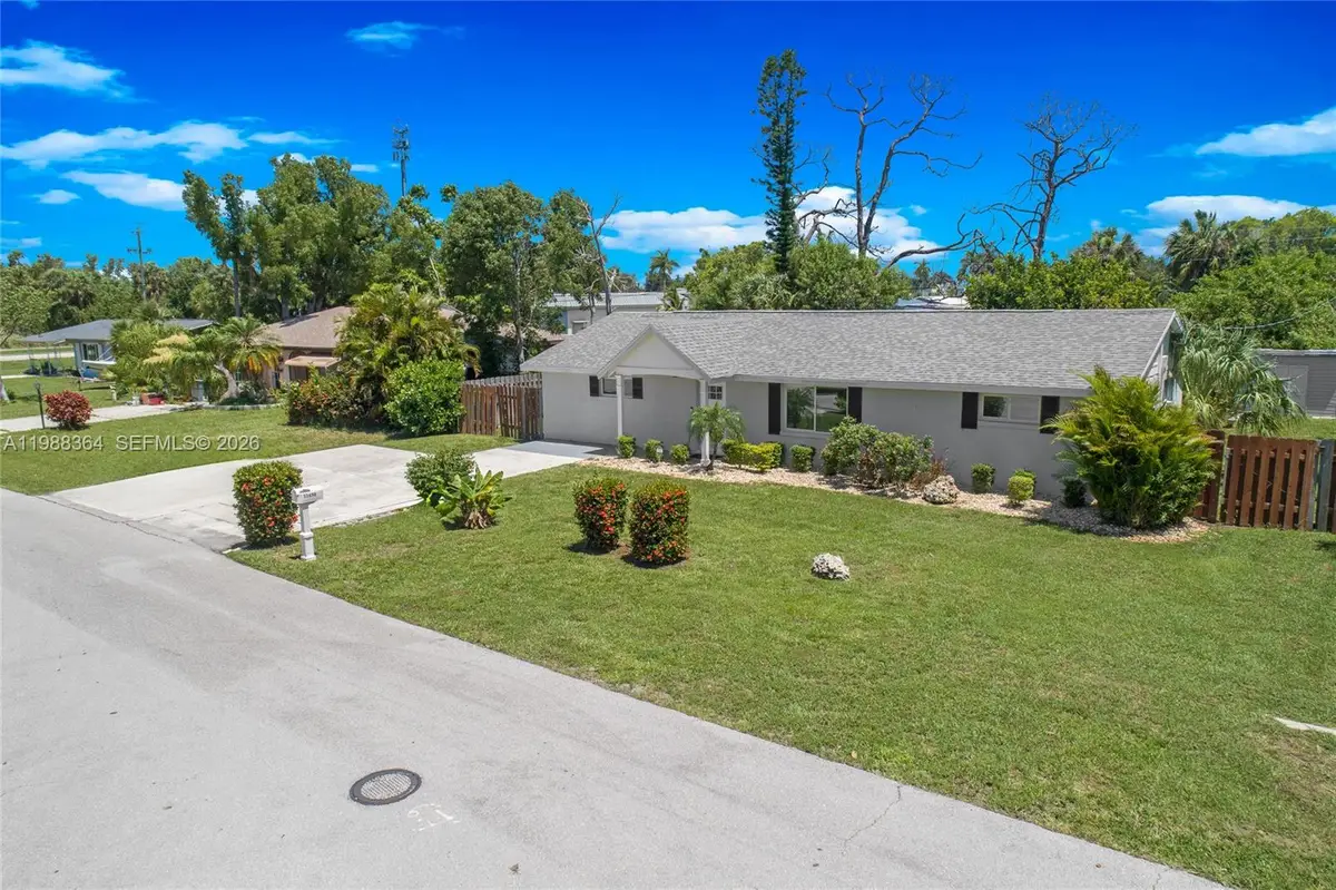 11450 Heidi Lee Lane, Iona, FL 33098 - #1