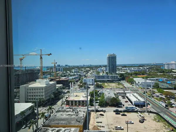 7135 Collins Ave #1821, Miami Beach, FL 33141