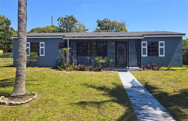 15745 NW 28th Pl, Miami Gardens, FL 33054