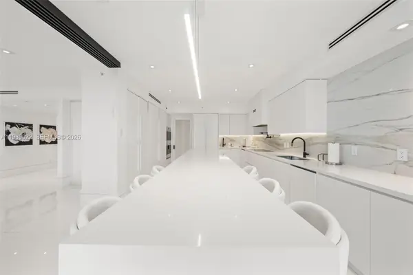 9999 Collins Ave #11J, Bal Harbour, FL 33154