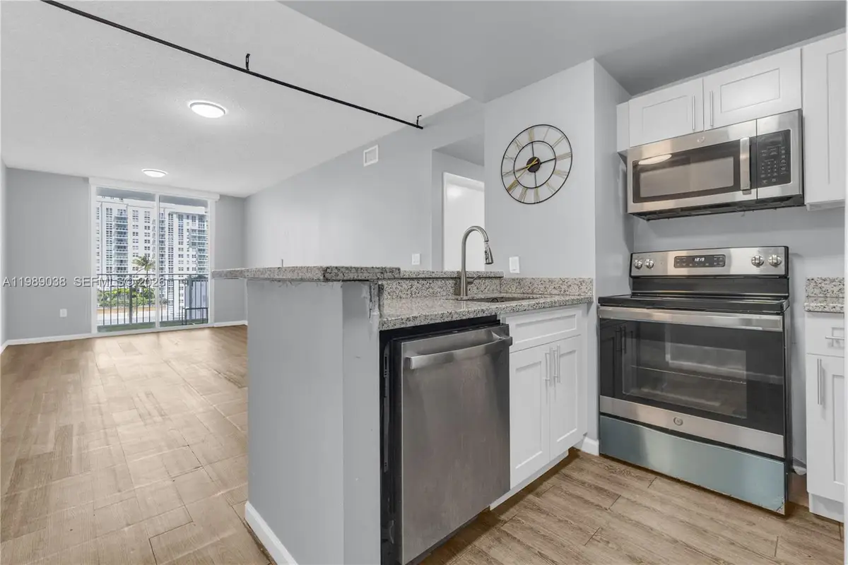 185 SE 14th Ter #1611, Miami, FL 33131 - #1