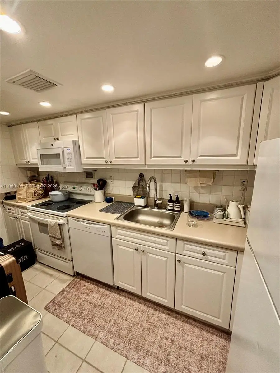 1000 West Ave #1122, Miami Beach, FL 33139 - #3