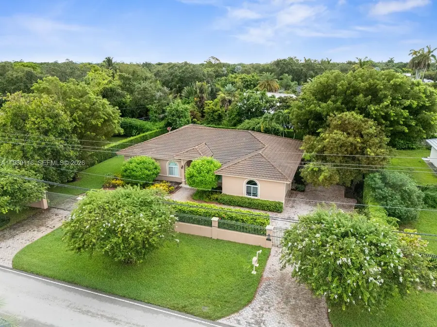 10621 SW 77th Ave, Pinecrest, FL 33156 - #2