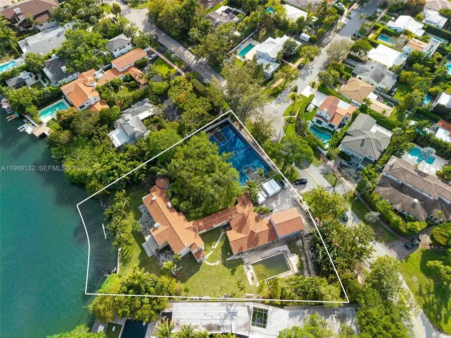 5005 Lakeview Dr, Miami Beach, FL 33140 - #2