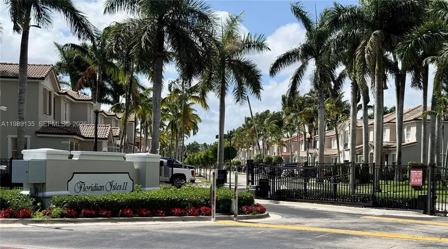 909 NE 42nd Ave, Homestead, FL 33033 - #2