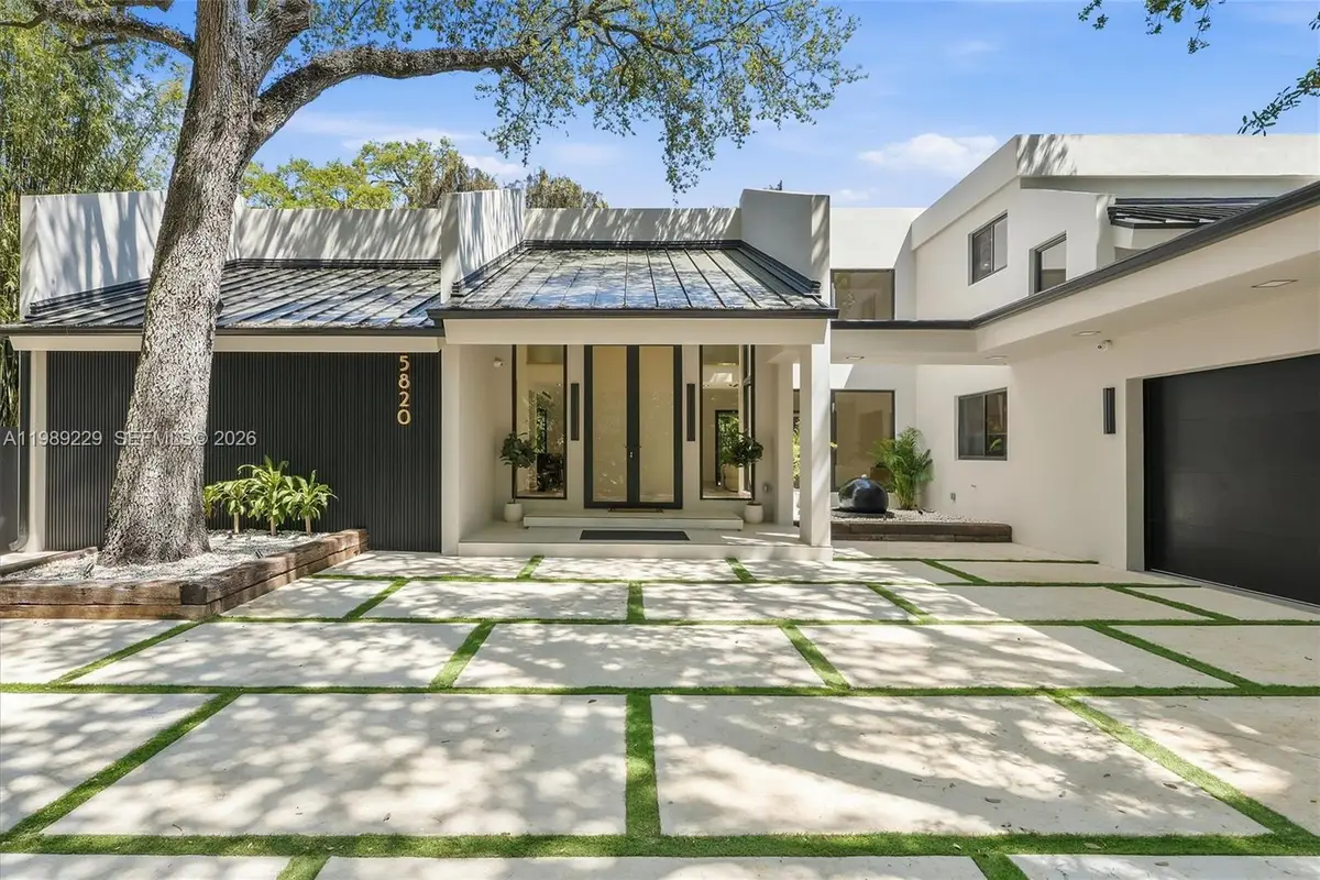 5820 SW 33rd Ln, Hollywood, FL 33312 - #1