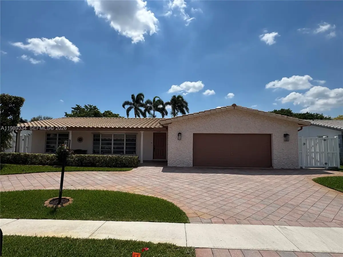10650 NW 19th St, Pembroke Pines, FL 33026 - #1