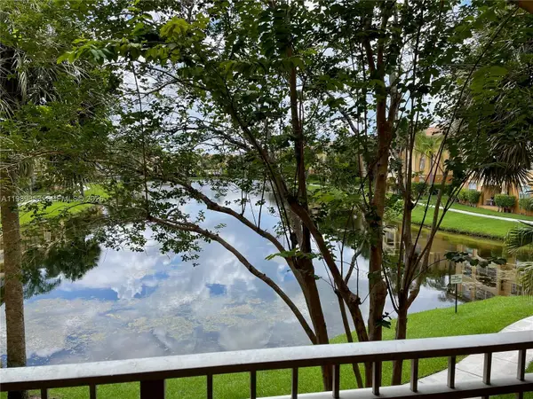 150 NW 96th Ave #9-207, Pembroke Pines, FL 33024