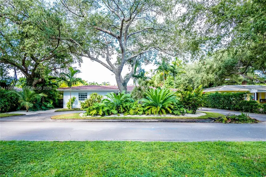 4160 Bay Point Rd, Miami, FL 33137 - #2