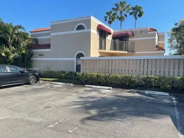 3955 Village Dr #D, Delray Beach, FL 33445