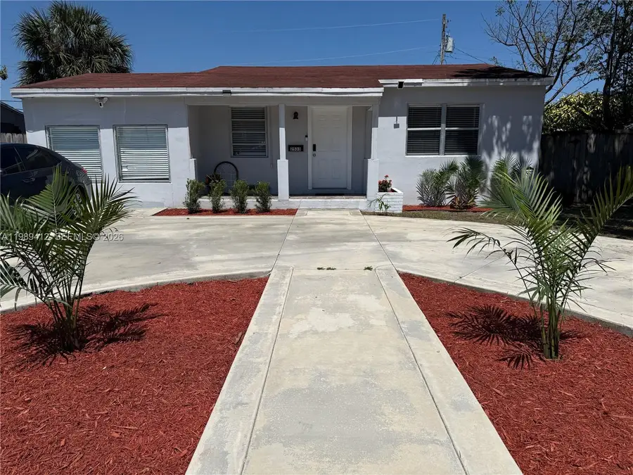 2533 Wiley St, Hollywood, FL 33020 - #2