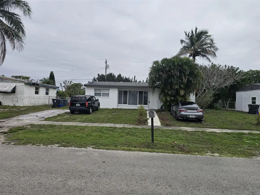 569 Tallulah Rd, Seminole Manor, FL 33462 - #2