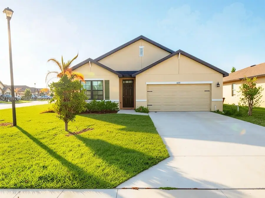 6479 NW Castlebrook Ave, Port Saint Lucie, FL 34983 - #2