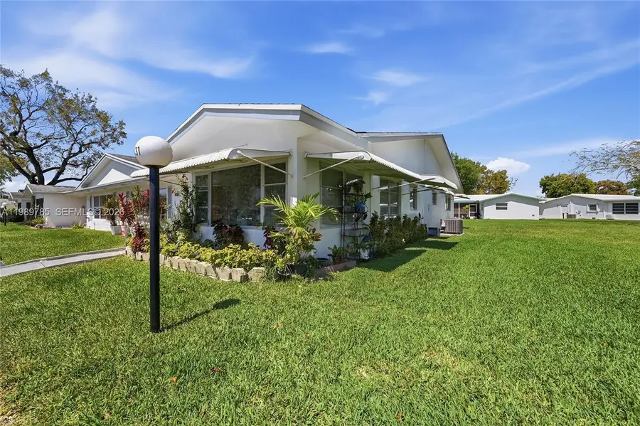 8431 NW 12th St #D68, Plantation, FL 33322 - #2