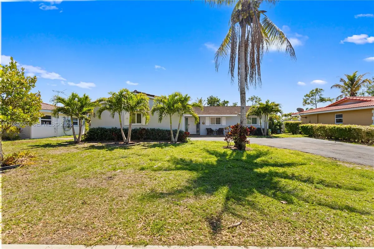 7506 NW 41st St, Coral Springs, FL 33065 - #1