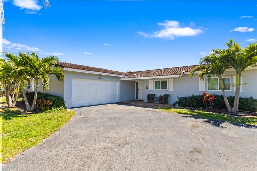 7506 NW 41st St, Coral Springs, FL 33065 - #3