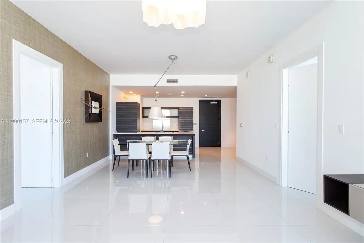 200 Biscayne Blvd Wy #4512, Miami, FL 33131 - #1