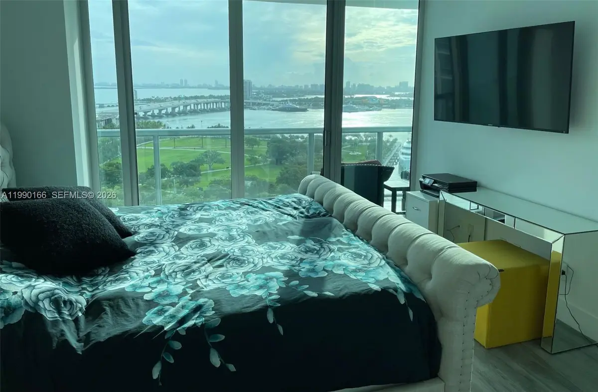 888 Biscayne Blvd #1810, Miami, FL 33132 - #1