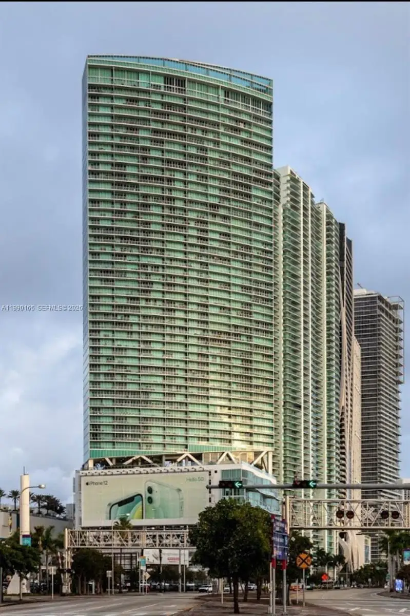 888 Biscayne Blvd #1810, Miami, FL 33132 - #3