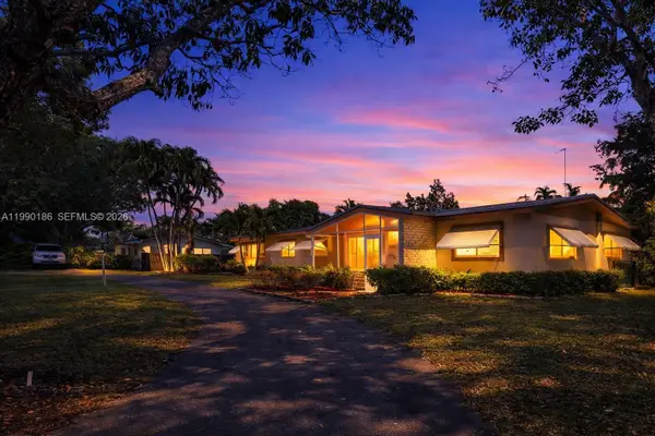 15501 SW 88th Ave, Palmetto Bay, FL 33157