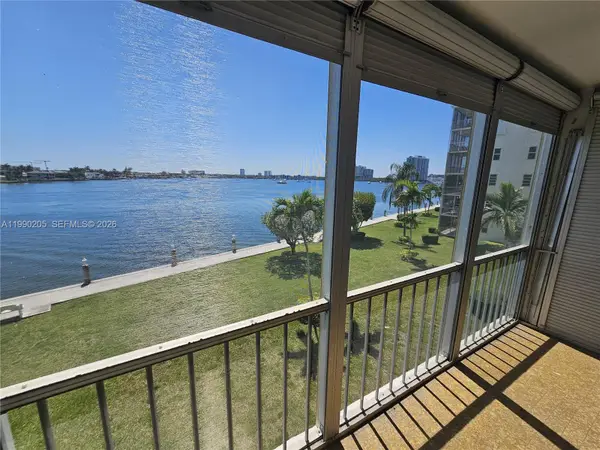 3020 Marcos Dr #S310, Aventura, FL 33160