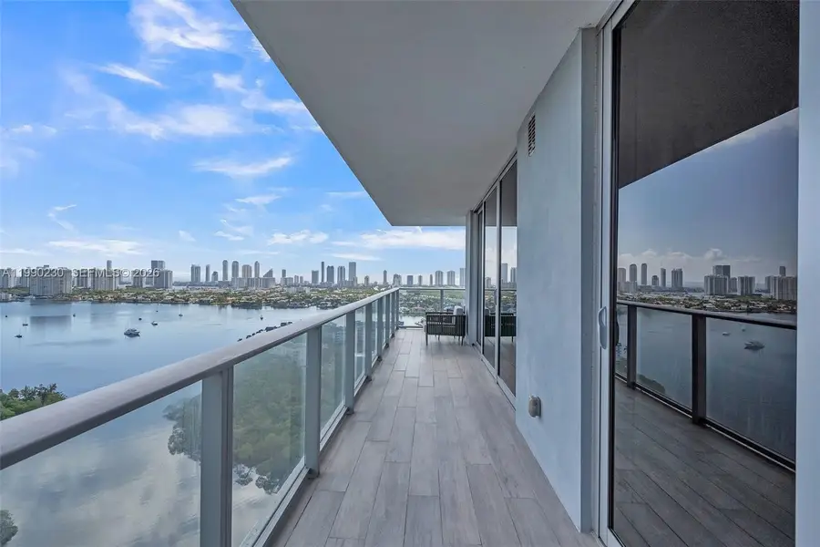 16385 Biscayne Blvd #2707, North Miami Beach, FL 33160 - #3