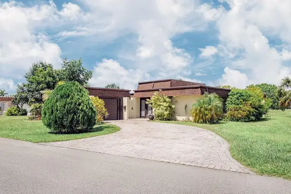 5311 Banyan Ln, Tamarac, FL 33319