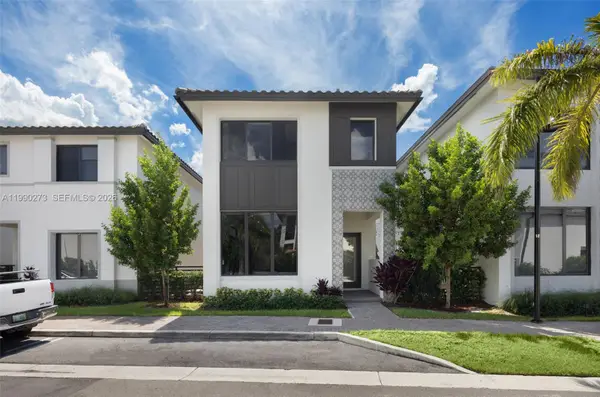 8026 NW 43rd St, Doral, FL 33166