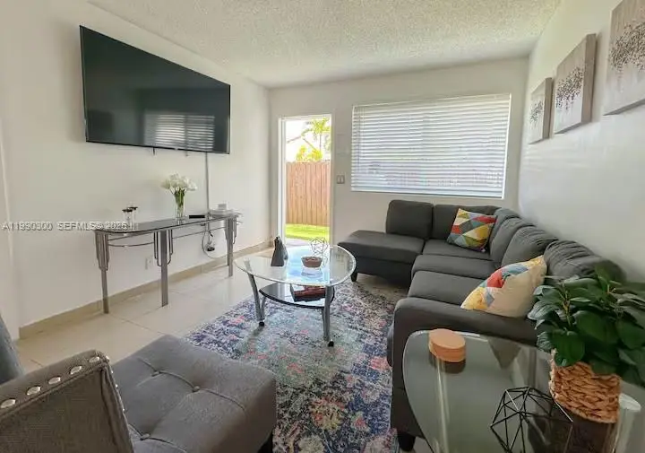 650 NE 15th St, Fort Lauderdale, FL 33304 - #1