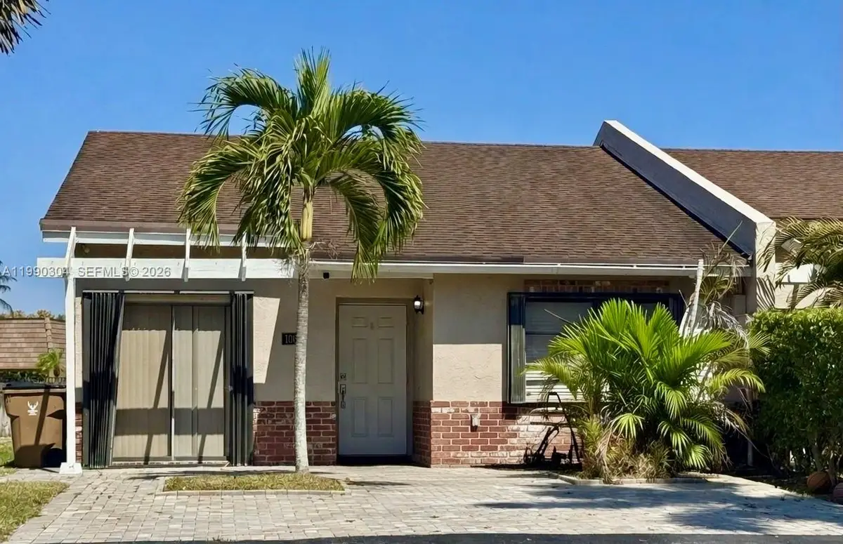 1061 NW Nw 53rd St, Deerfield Beach, FL 33064 - #1
