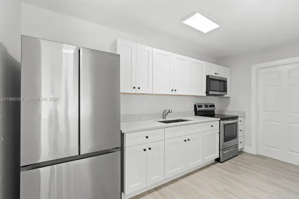 812 32nd St, West Palm Beach, FL 33407