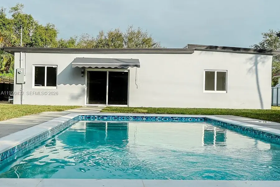 588 Palmetto Dr, Miami Springs, FL 33166 - #2