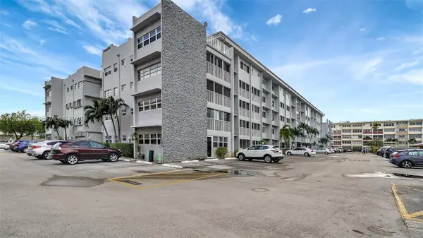 329 SE 3rd St #502T, Hallandale Beach, FL 33009