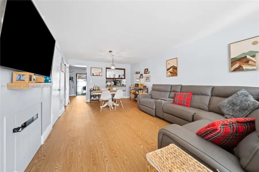 10206 SW 77th Ct, Miami, FL 33156 - #3