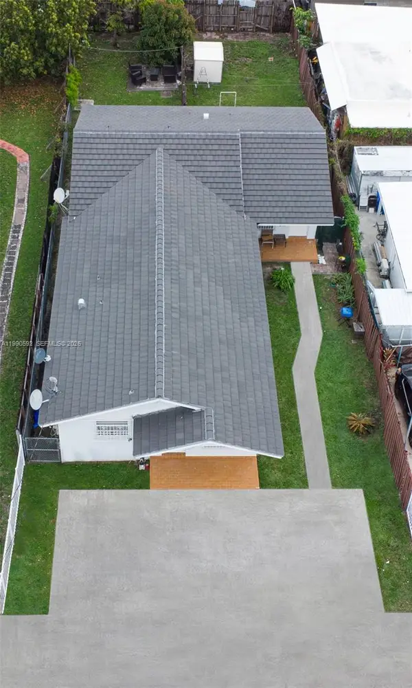 119/121 NW 17th Pl, Miami, FL 33125