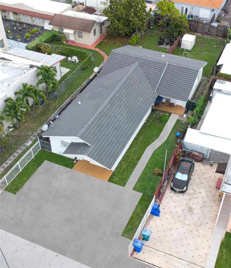 119/121 NW 17th Pl, Miami, FL 33125 - #2